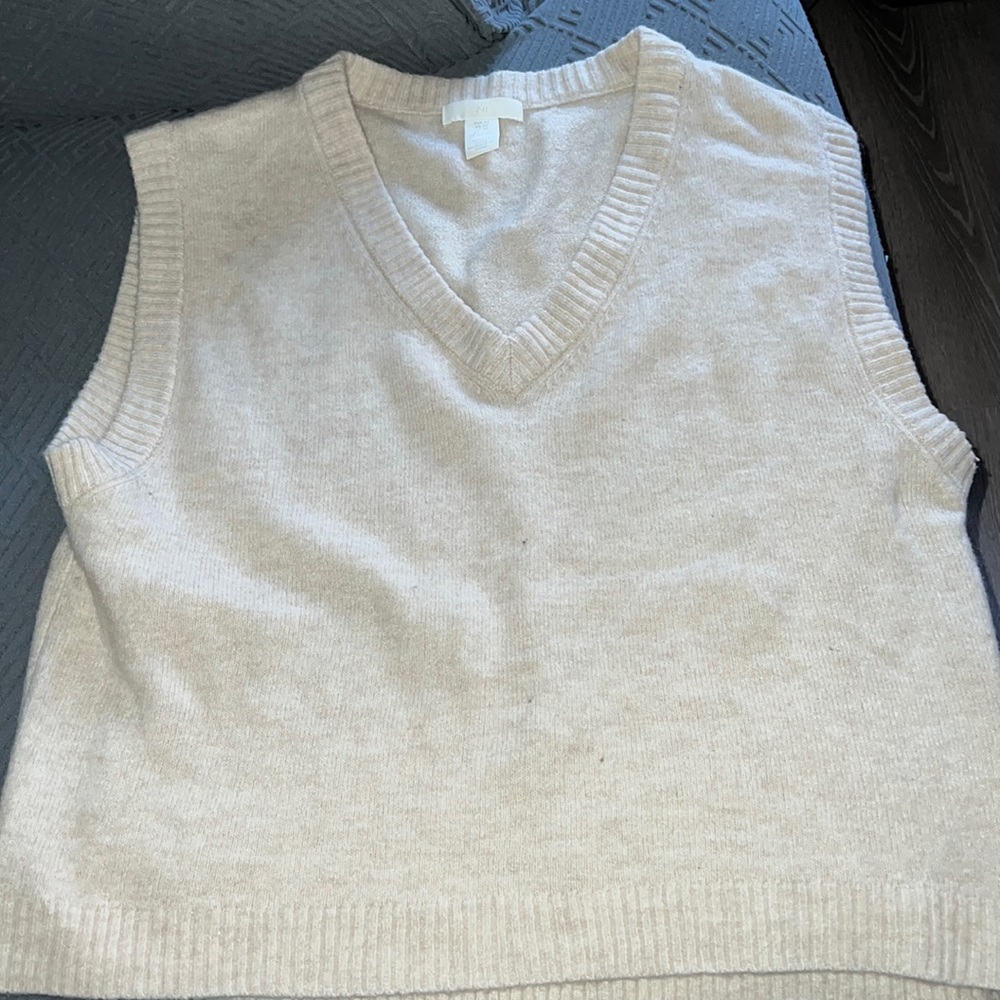 H&M sleeveless top